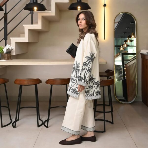 ELEGANT PALM PRINT CORDSET - Image 5