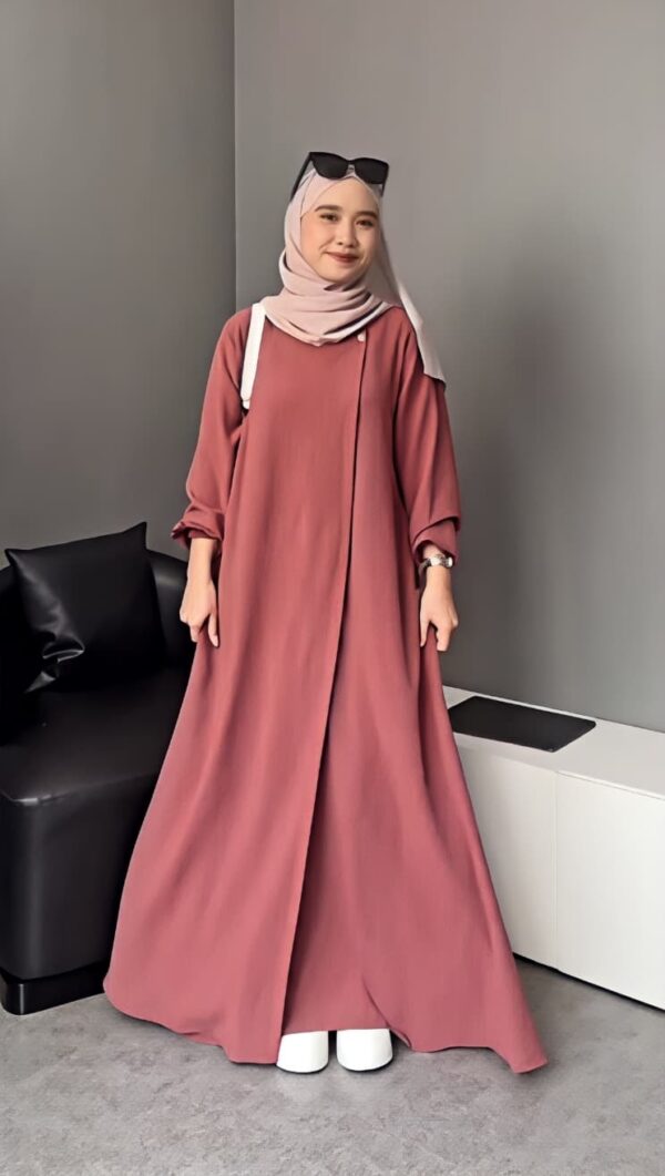 LAYLA MODEST